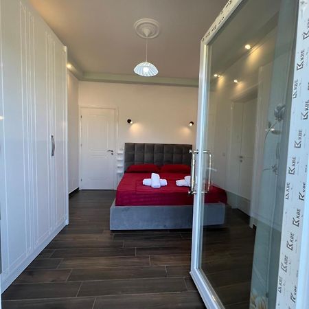 Adriatik Guesthouse เปอร์เมต ภายนอก รูปภาพ