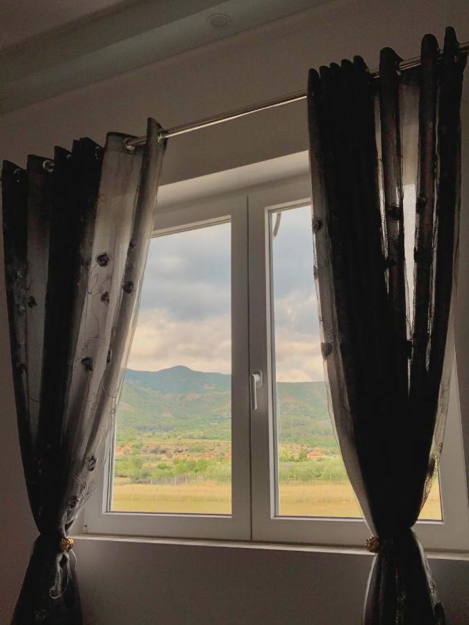 Adriatik Guesthouse เปอร์เมต ภายนอก รูปภาพ