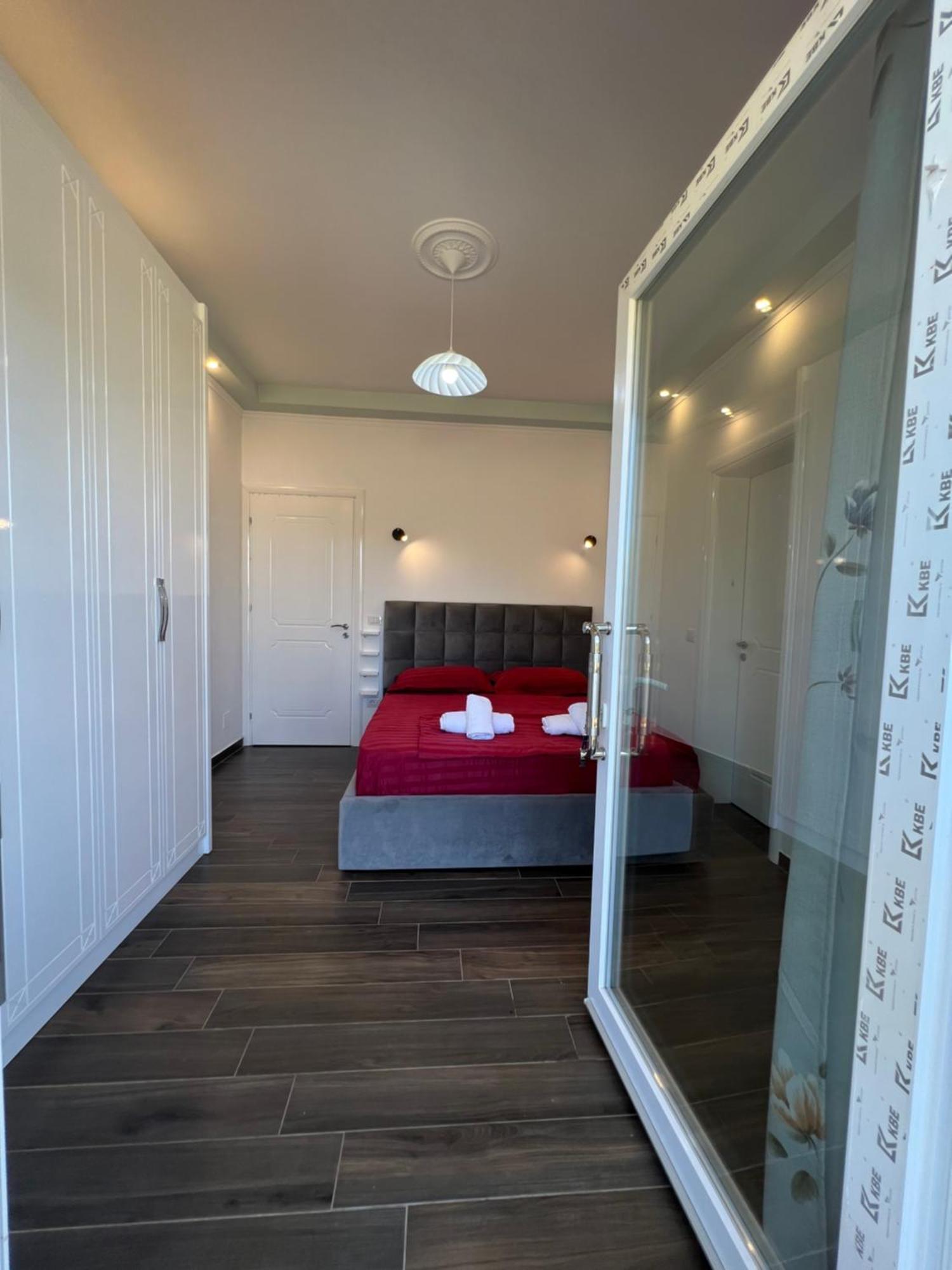 Adriatik Guesthouse เปอร์เมต ภายนอก รูปภาพ
