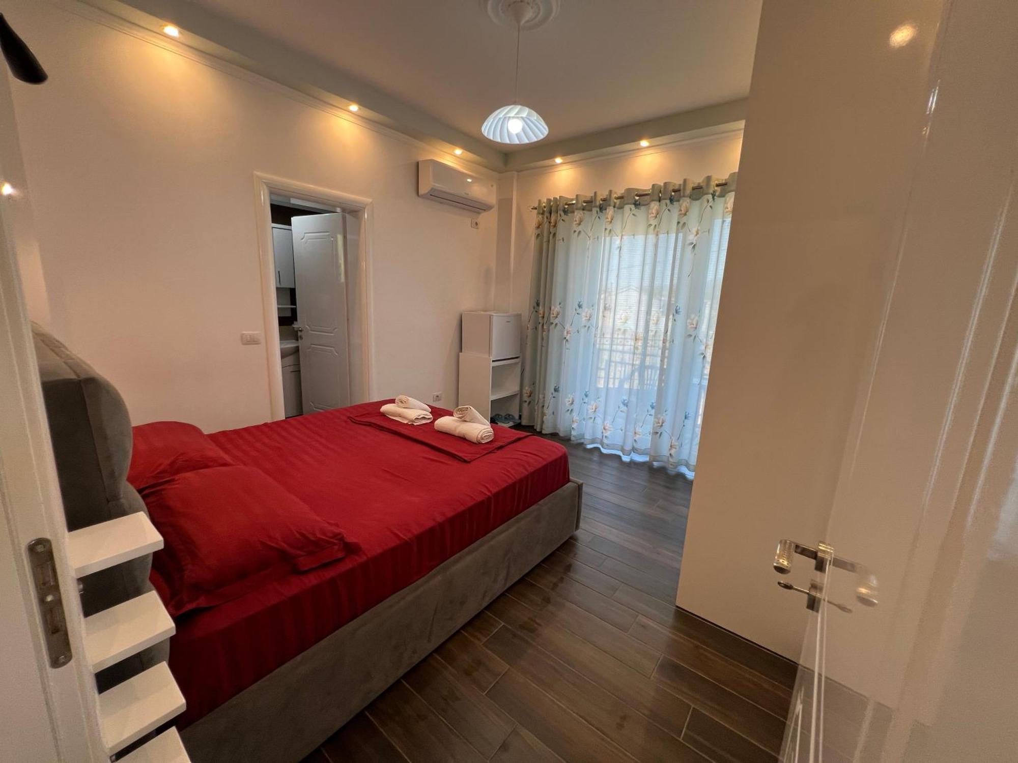 Adriatik Guesthouse เปอร์เมต ภายนอก รูปภาพ