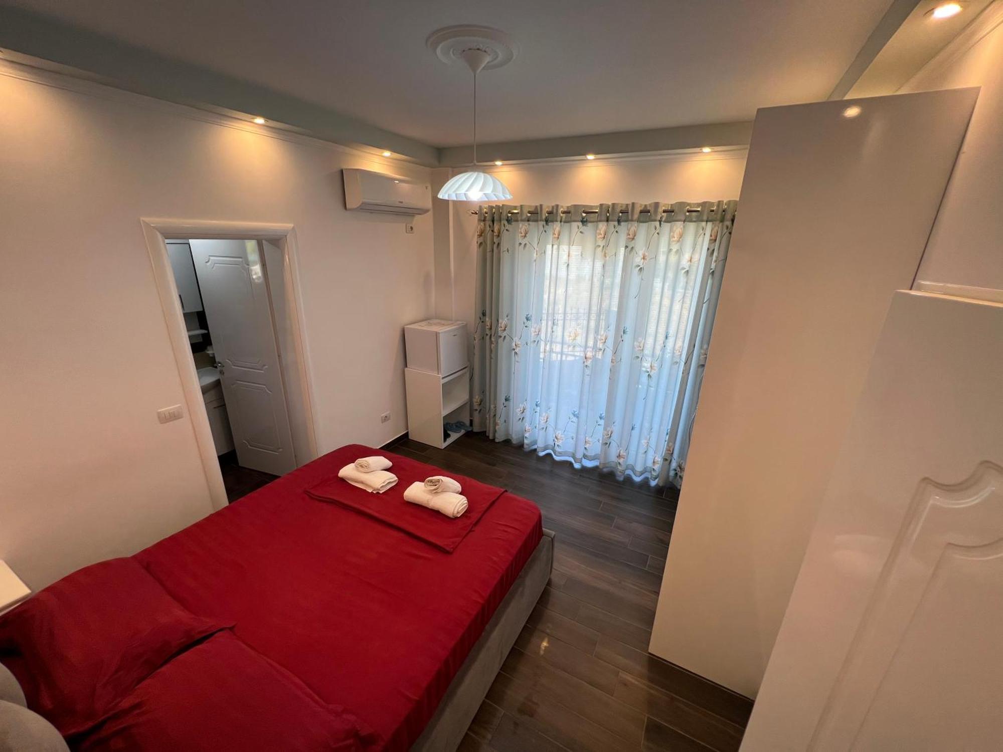 Adriatik Guesthouse เปอร์เมต ภายนอก รูปภาพ
