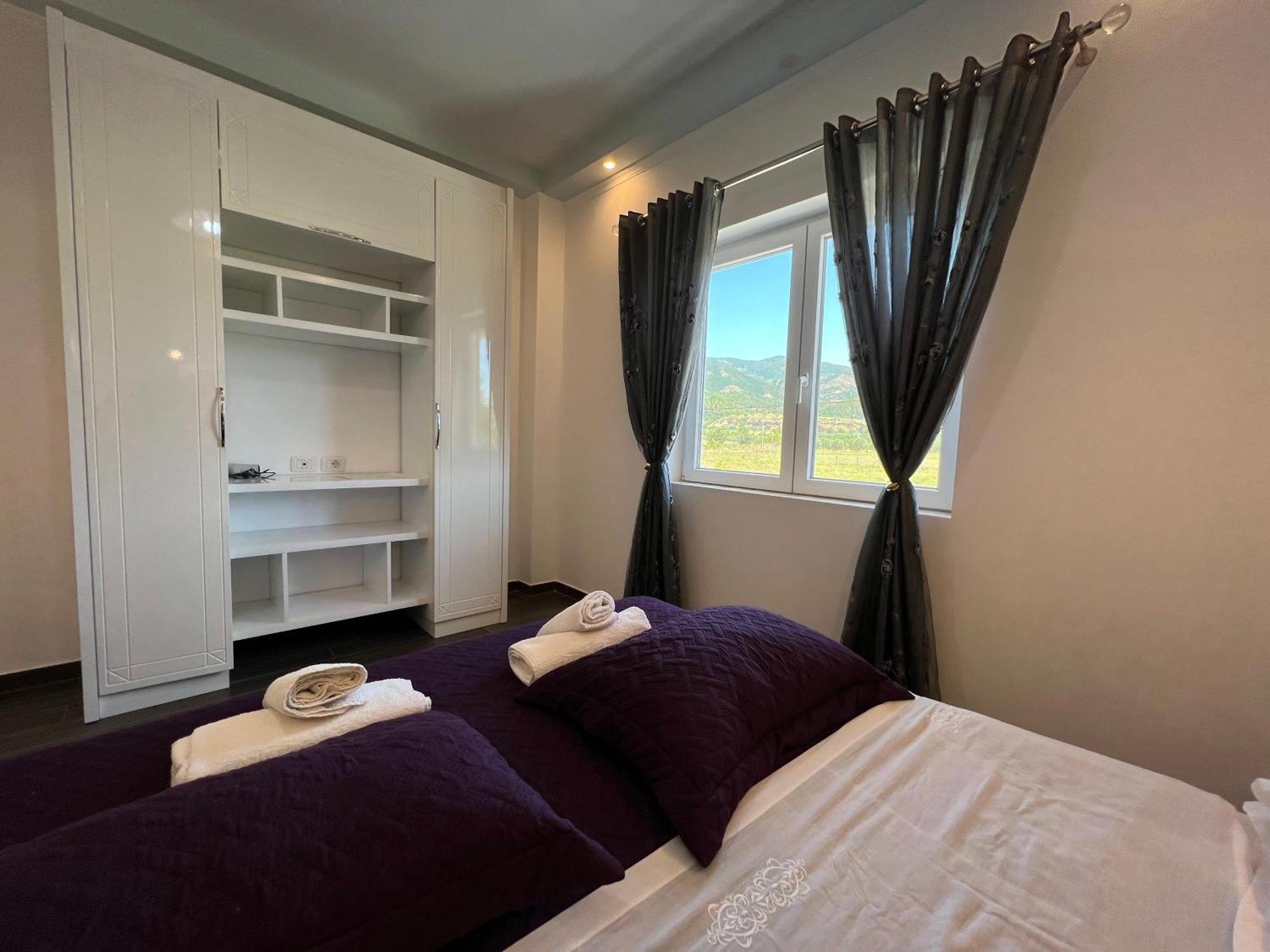 Adriatik Guesthouse เปอร์เมต ภายนอก รูปภาพ